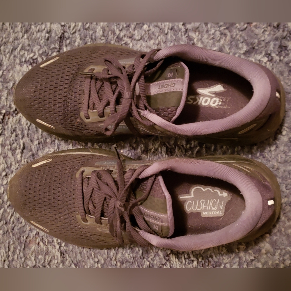 Brooks sneakers - Picture 2 of 3